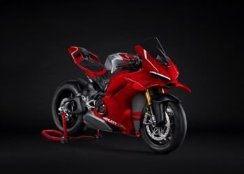 Jantung MotoGP Berdegup di Ducati Panigale V4 R