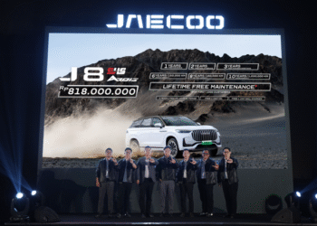Rekor Baru Mobil Hybrid di Indonesia: JAECOO J8 SHS ARDIS Tembus 1.660 km Sekali Isi
