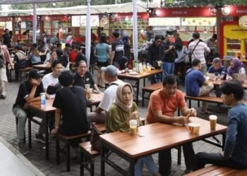 Food Point IMOS 2025: Di Antara Deru Mesin dan Aroma Kuliner yang Menggoda