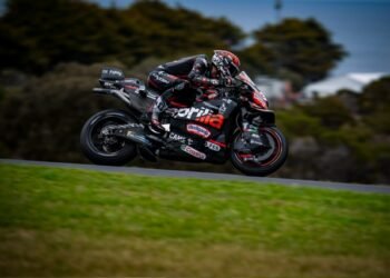 Di Balik Deru Phillip Island: Saat Aprilia Mengukir Sejarah ke-300