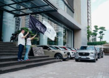Saat Elegansi Berpindah Tangan