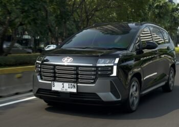 Ketika Mobil Memahami Perjalanan Hidup Keluarga Indonesia