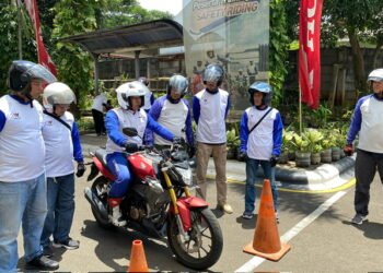 Dari Jalan Raya hingga Ruang Kelas, Menumbuhkan Kesadaran Aman Berkendara untuk Indonesia