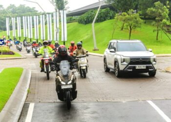 Menyusuri Hujan, Membaca Arah Industri Otomotif 2026