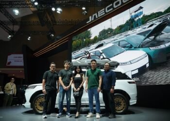 J5 EV Jadi “Kanvas” Kreasi: Konsumen Ikut Menentukan Arah Modifikasi Mobil Listrik di IIMS 2026