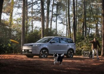 Anabul Ikut Jalan, Kabin Tetap Aman: JAECOO J5 EV Hadir sebagai SUV Listrik Pet-Friendly