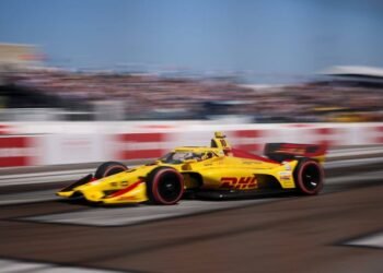 Momentum Emas Honda di Lintasan Jalan Raya St. Petersburg