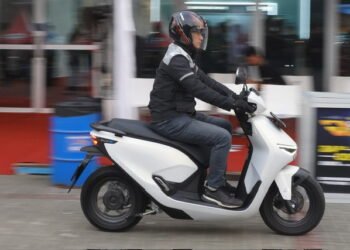 Mengoptimalkan Mobilitas Hijau: Peran Motor Listrik Honda dalam Gaya Hidup Perkotaan yang Lebih Cerdas