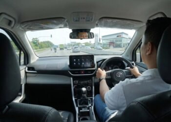 Delapan Kebiasaan yang Diam-Diam Membuat Mobil Boros Bensin