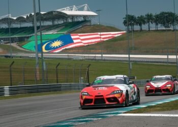 Sinergi Antar-Generasi Antar Haridarma dan Takuma Antarkan Toyota Gazoo Racing Indonesia Naik Podium di Sepang