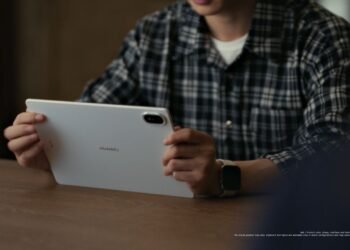 Era Baru Komputasi Portabel: Ketika Ekosistem AI Menepis Batas Antara Tablet dan Laptop
